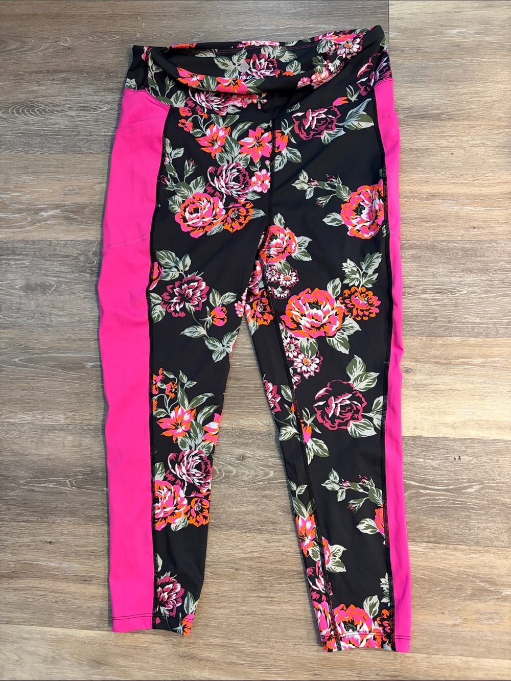 LuLaRoe Black Floral Leggings with Bright Pink Panels
